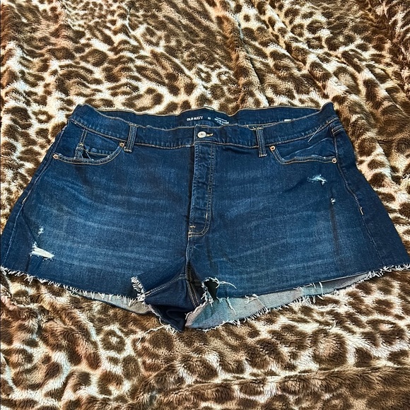 Old Navy Blue Jean Shorts Distressed Summer Style - Picture 1 of 5